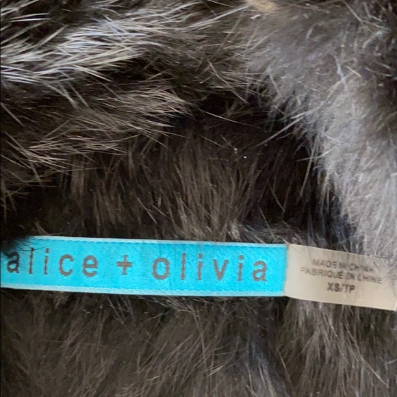 Alice and Olivia draped fur vest - Picture 2 of 4